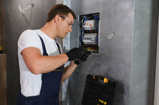 Best Circuit Breaker Repair  in Lochmoor Waterway Estates, FL